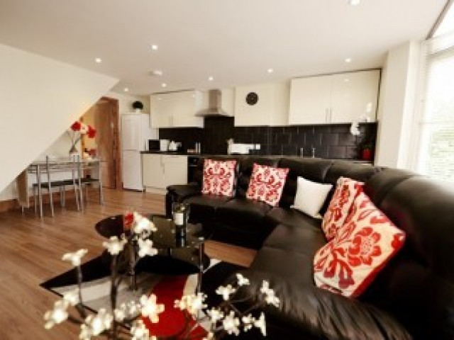 10 THINGS TO LOOK FOR WHEN SHARING A HOUSE