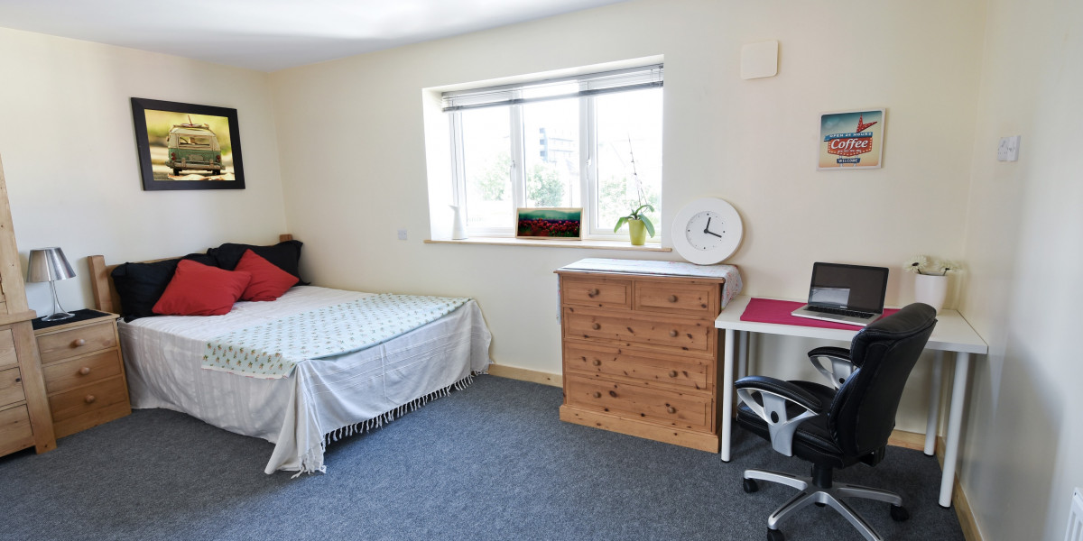 5 bedroom luxury student apartment on Cemetery Road in 5 bedroom luxury student apartment on Cemetery Road in