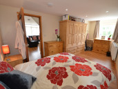 Spacious Bedroom King Size Bed, Furnished - Thumbnail