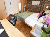 Student flat to rent London Road, Sheffield. Furnished double bedroom with writing desk. - Thumbnail
