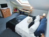Sheffield Property to Let present a spacious, fully furnished double room to rent in a student apartment in Sheffield, off London Road - Thumbnail