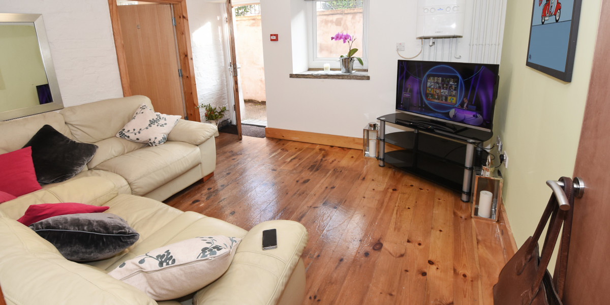 Apartment 2, Priory House