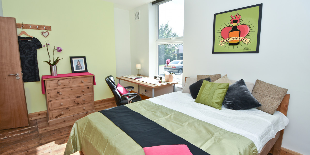 Apartment 2, Priory House