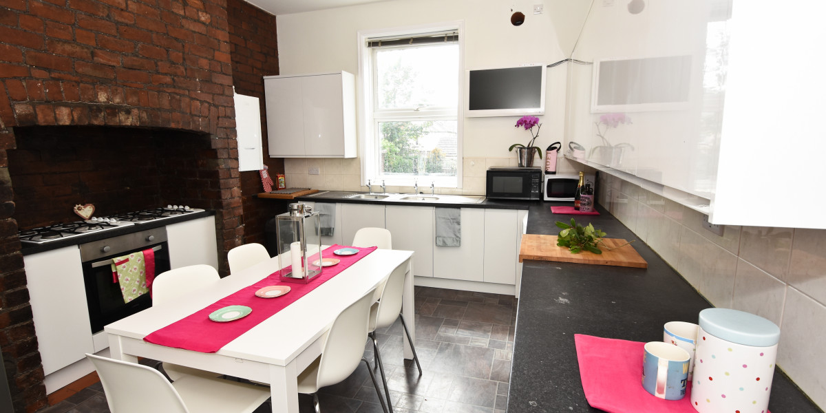 Apartment 1, Priory House