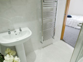 En-Suite bathroom in shared student house in Sheffield - Thumbnail