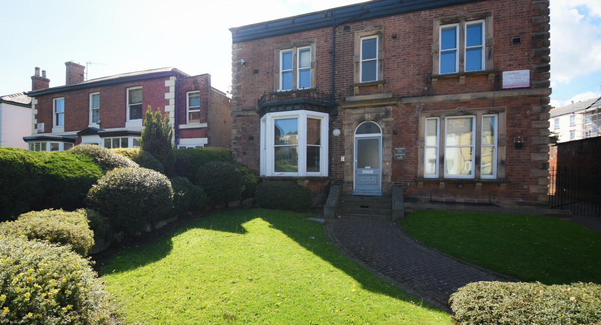 Courtyard development with rooms available to rent in Nether Edge