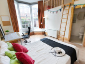 Large double bed bedrooms with ensuites - Thumbnail