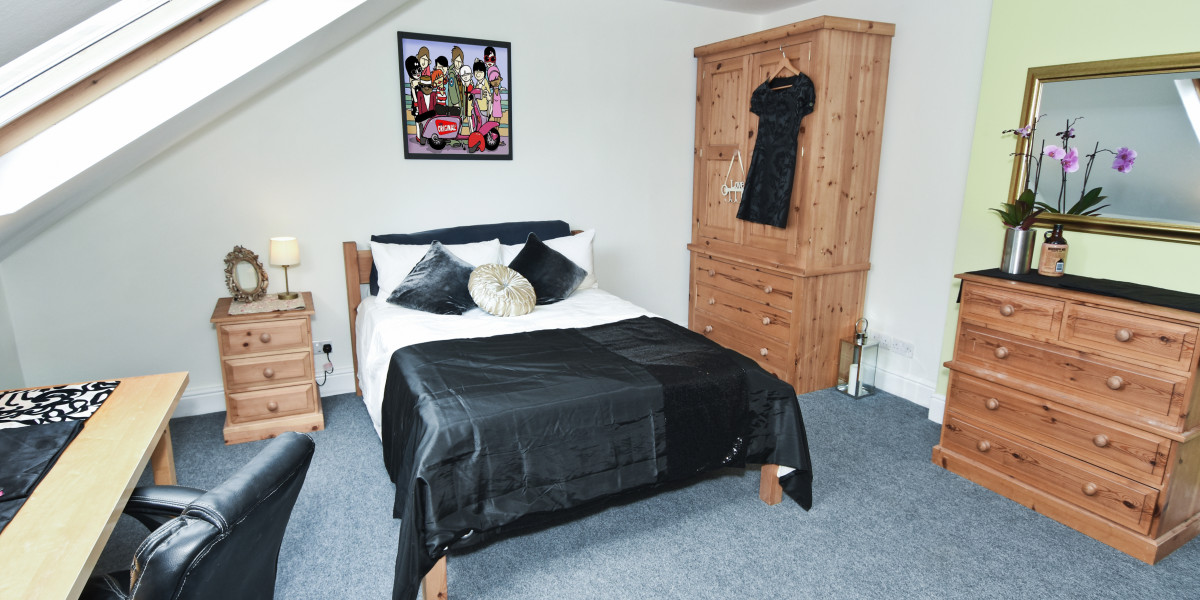 Apartment 6, Priory House